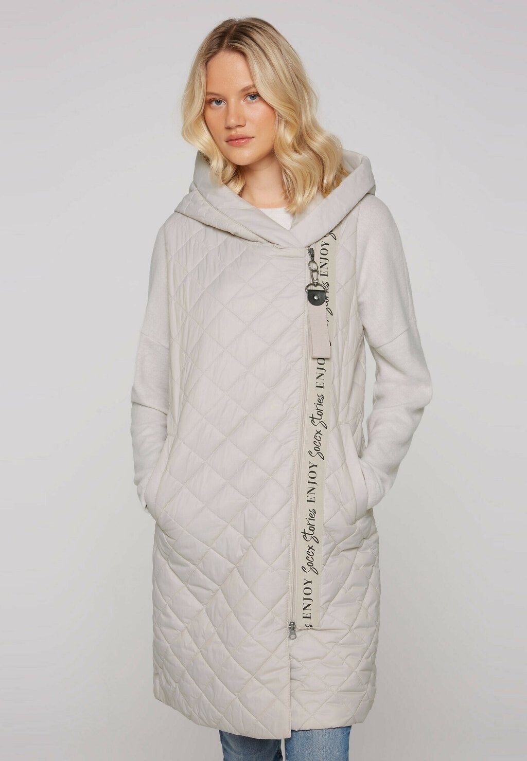 

Жилет STEPP MIT ZIPPER Soccx, цвет pale sand
