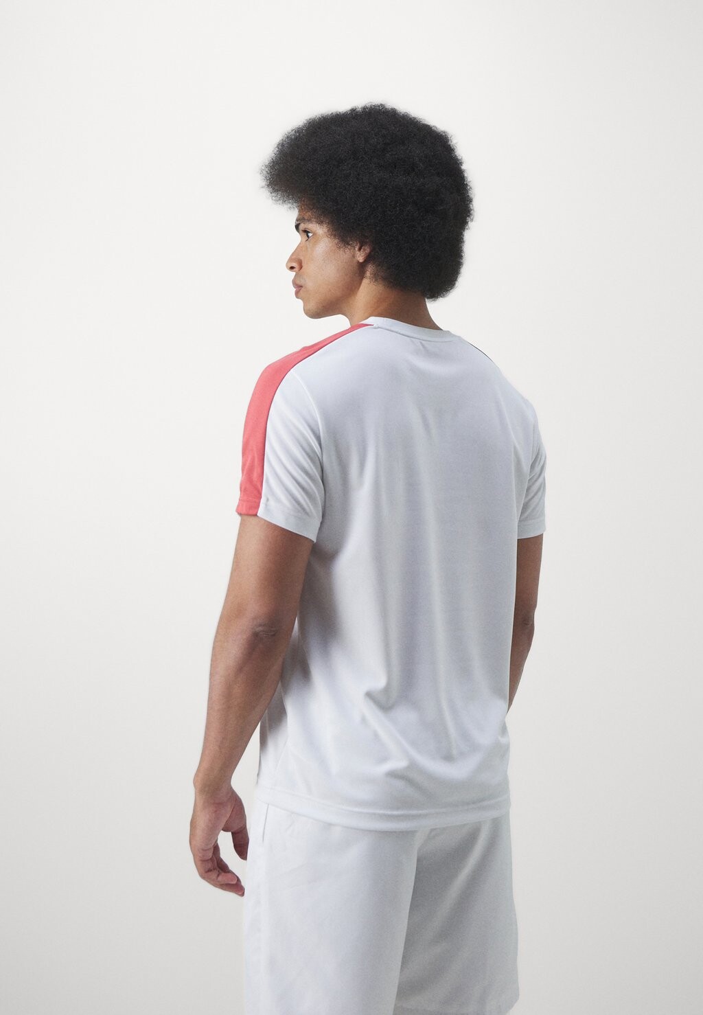 

Спортивная футболка Lacoste Sport, белый
