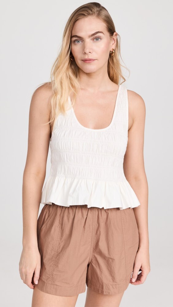 

Блуза Apiece Apart Smocked Ruffle Tank, кремовый