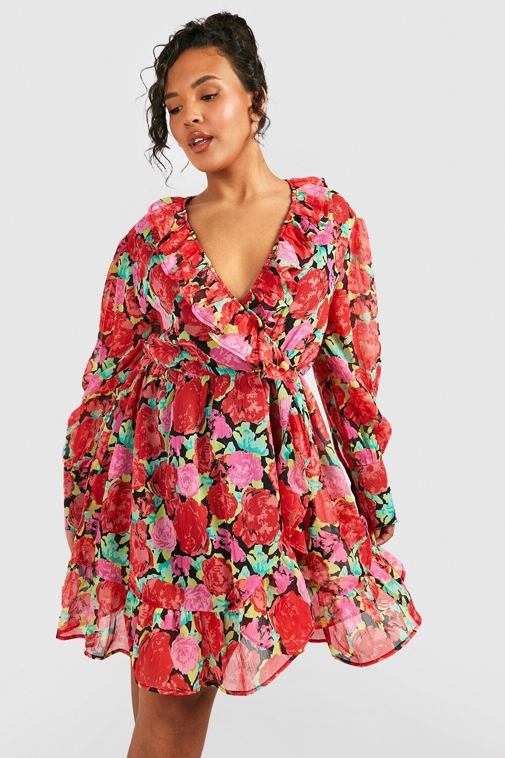 

Чайное платье с принтом plus Boohoo, красный