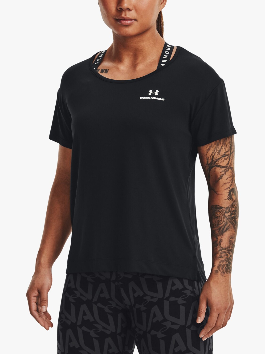 

Спортивная футболка с короткими рукавами Under Armour Rush Energy Core, черная