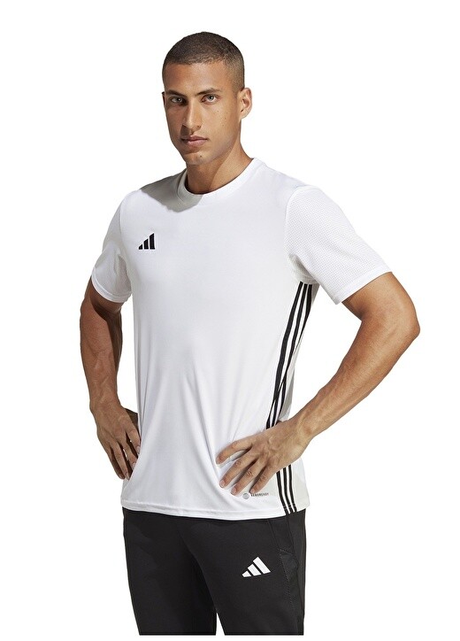 

Футболка Adidas
