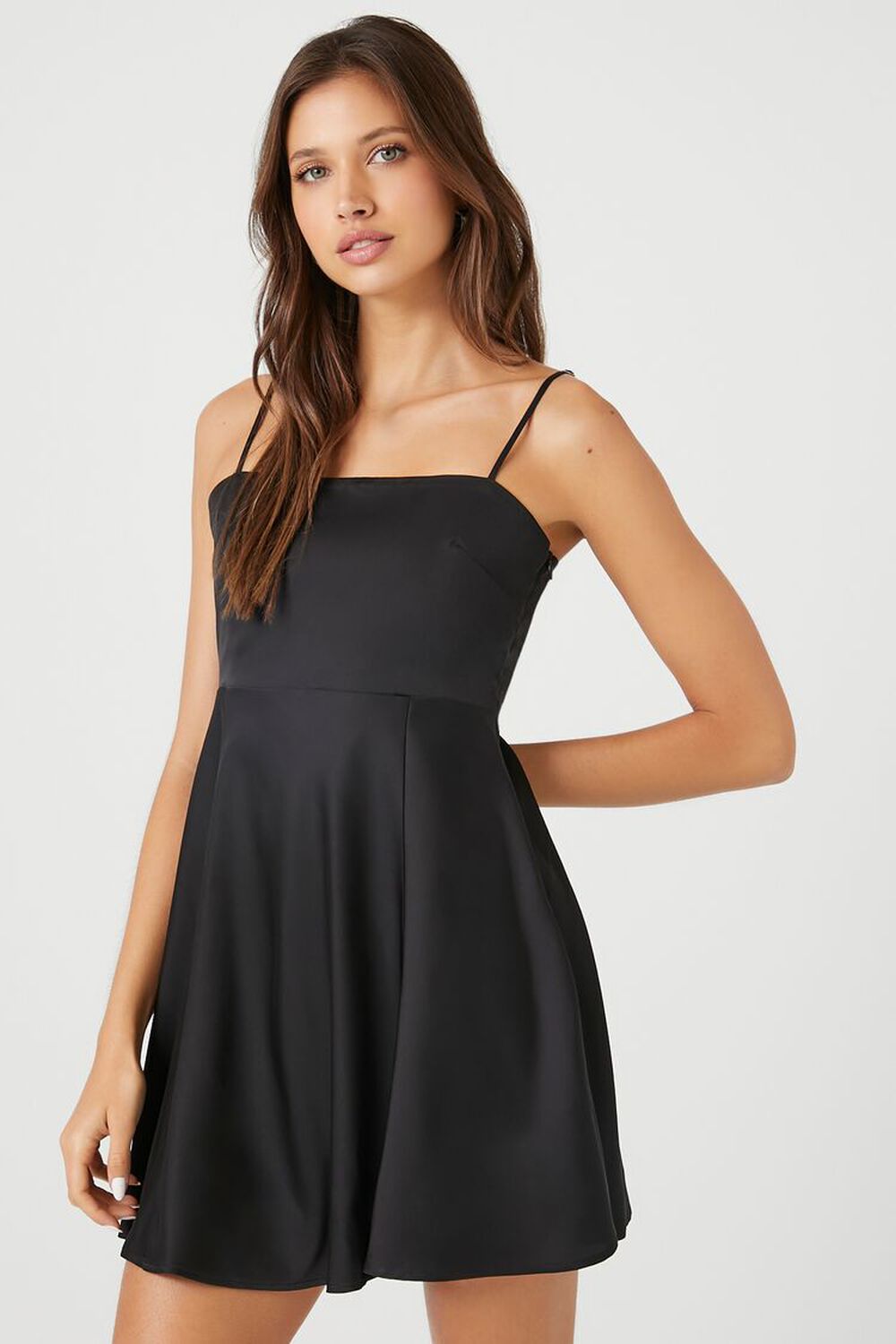

Атласное мини-платье-комбинация Forever 21, черный