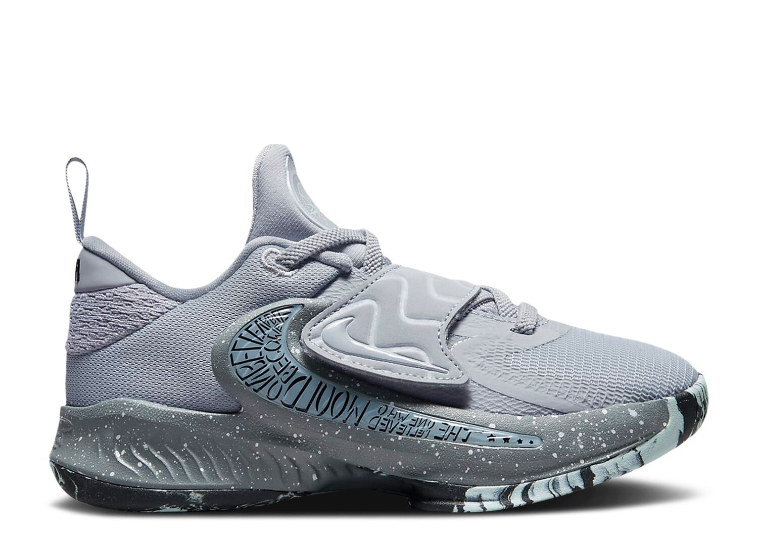 

Кроссовки Nike Zoom Freak 4 Ps 'Etched In Stone', серый