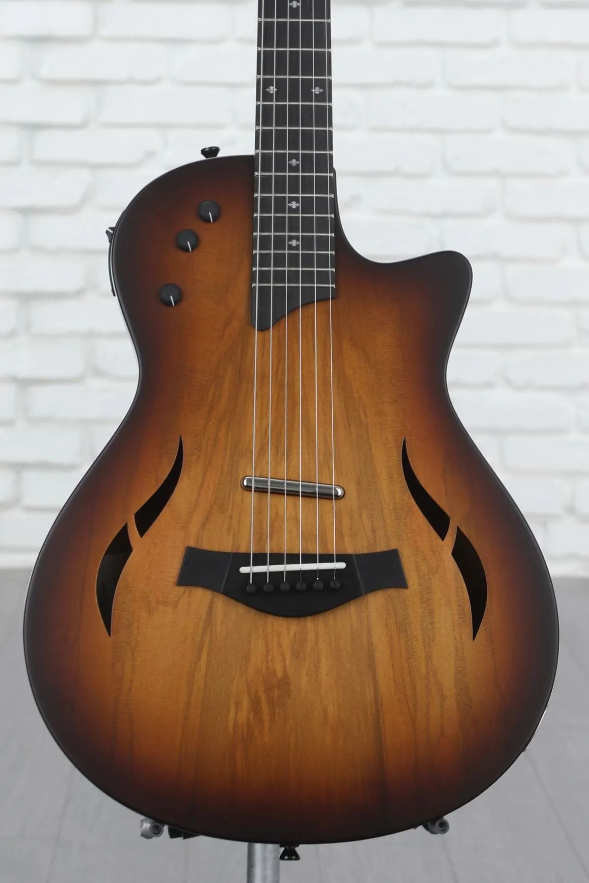 

Taylor T5z Classic Sassafras Hollowbody Electric — Shaded Edgeburst