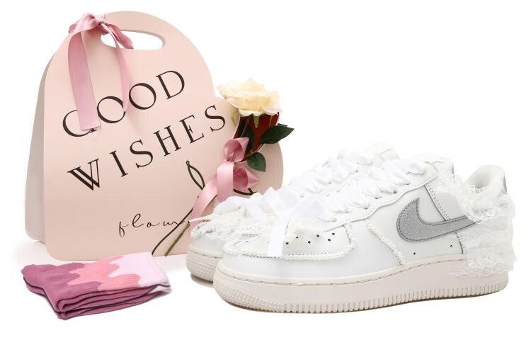 

Женские кроссовки для скейтбординга Nike Air Force 1
