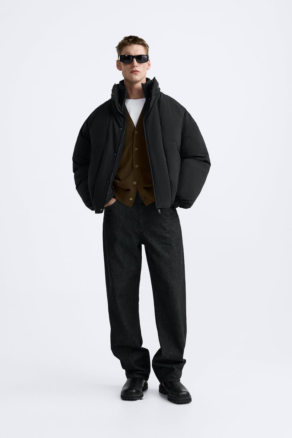 

Пуховая куртка ZARA, черный