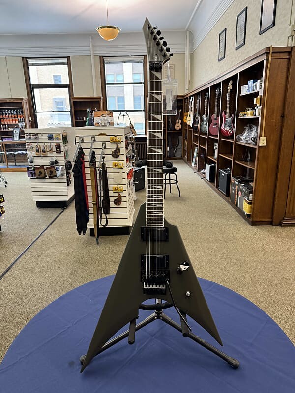 

Электрогитара ESP LTD Arrow-200 2022 - Present - Military Green Satin