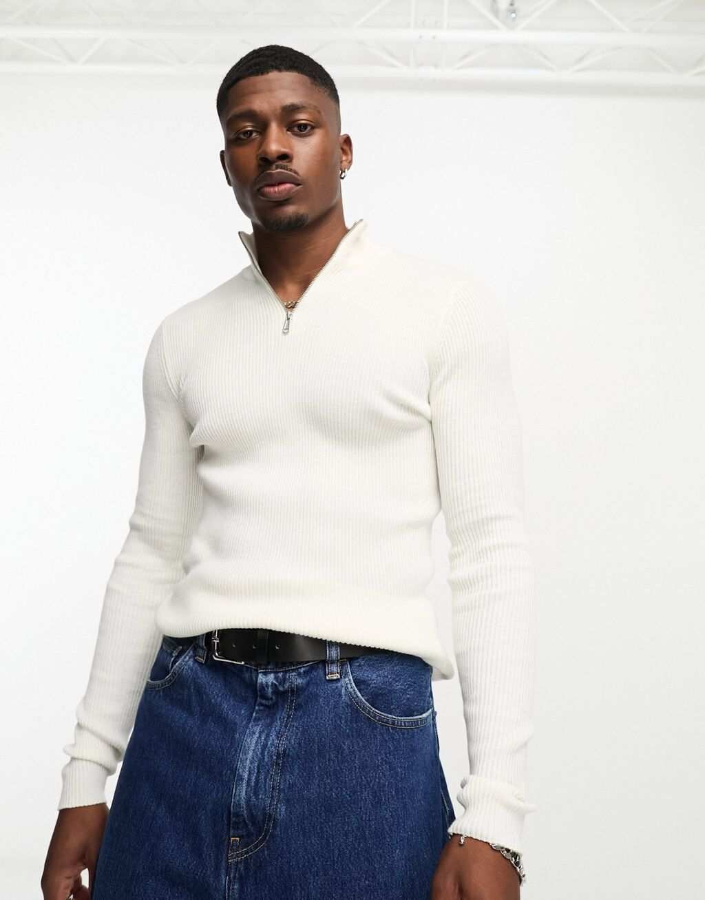 

Белый вязаный джемпер с молнией 1/4 ASOS DESIGN