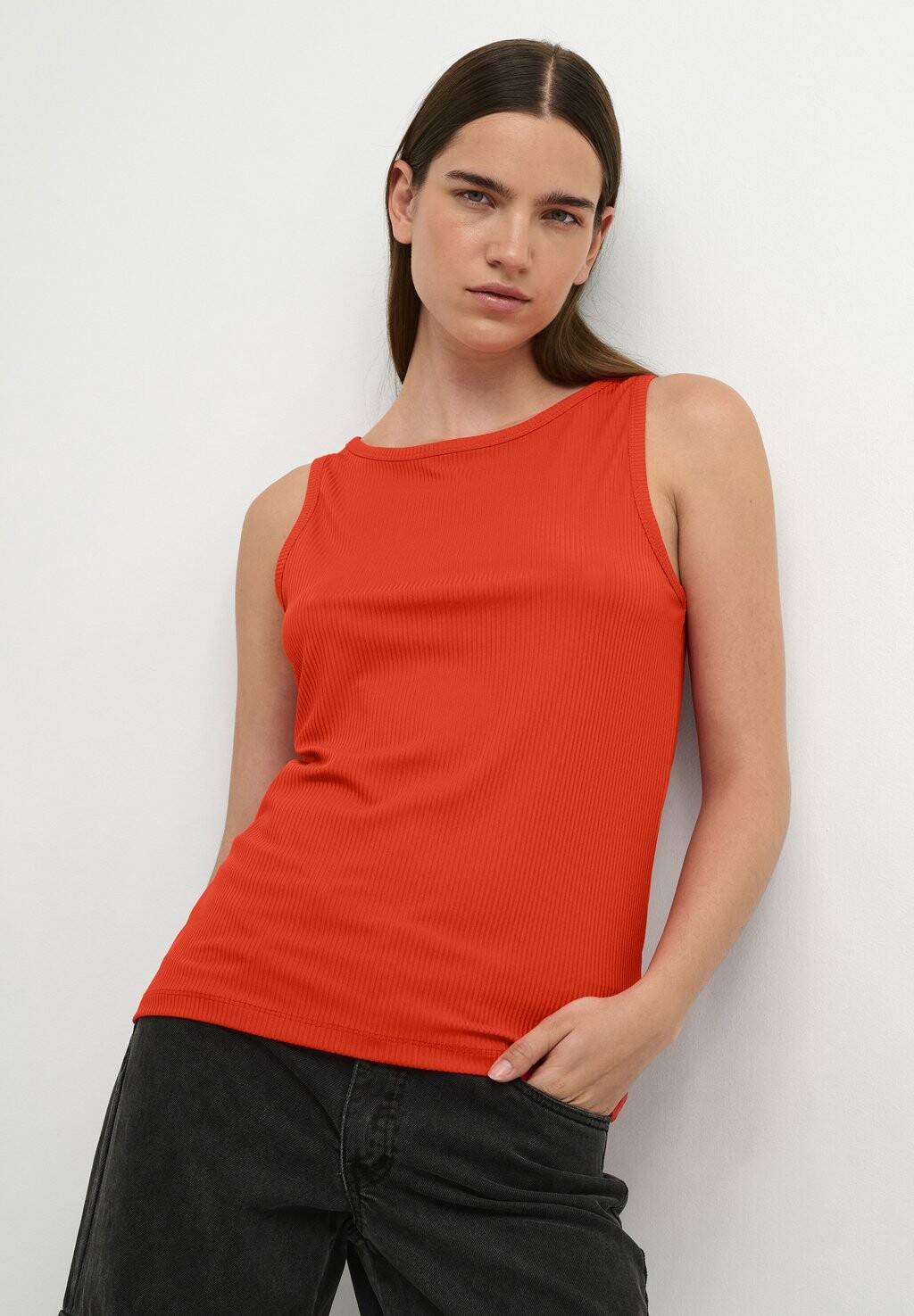 

Топ Katemw My Essential Wardrobe, цвет cherry tomato