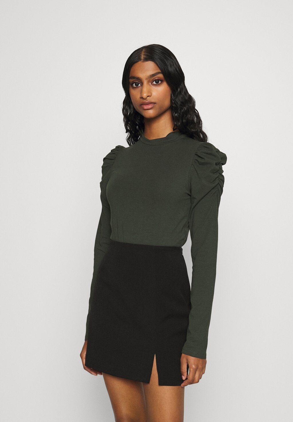 

Футболка с длинным рукавом Onlzayla ONLY Petite, цвет dark green