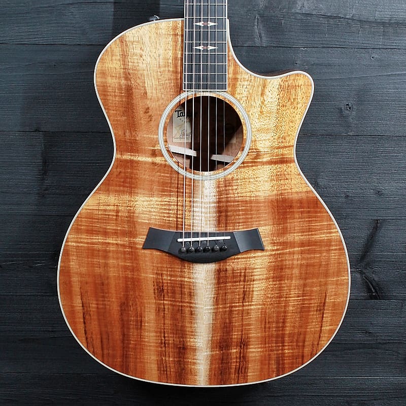 цена Акустическая гитара Taylor Custom GA Hand-Selected Hawaiian Koa w/ Taylor ES2 Electronics