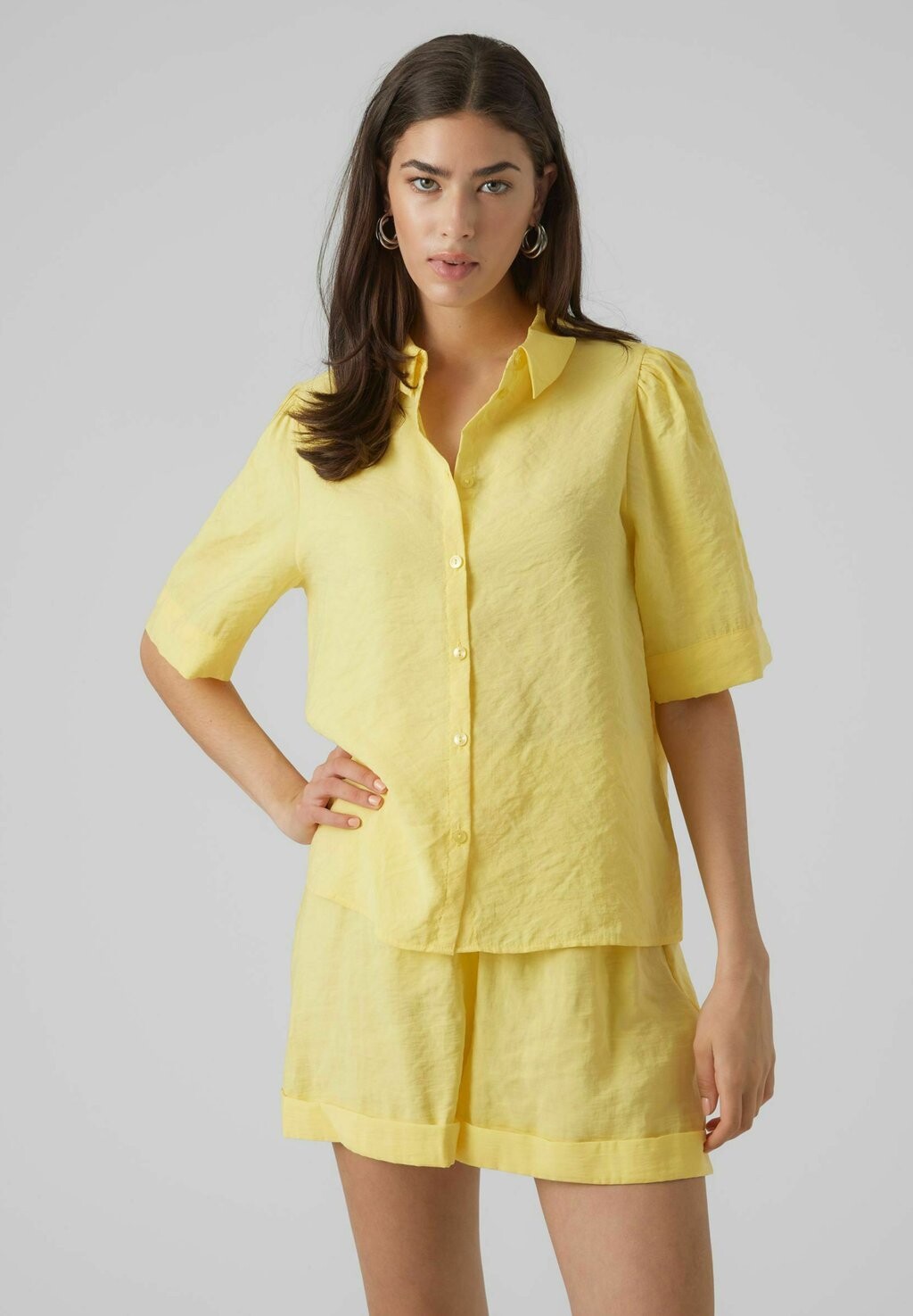 

Рубашка Vero Moda