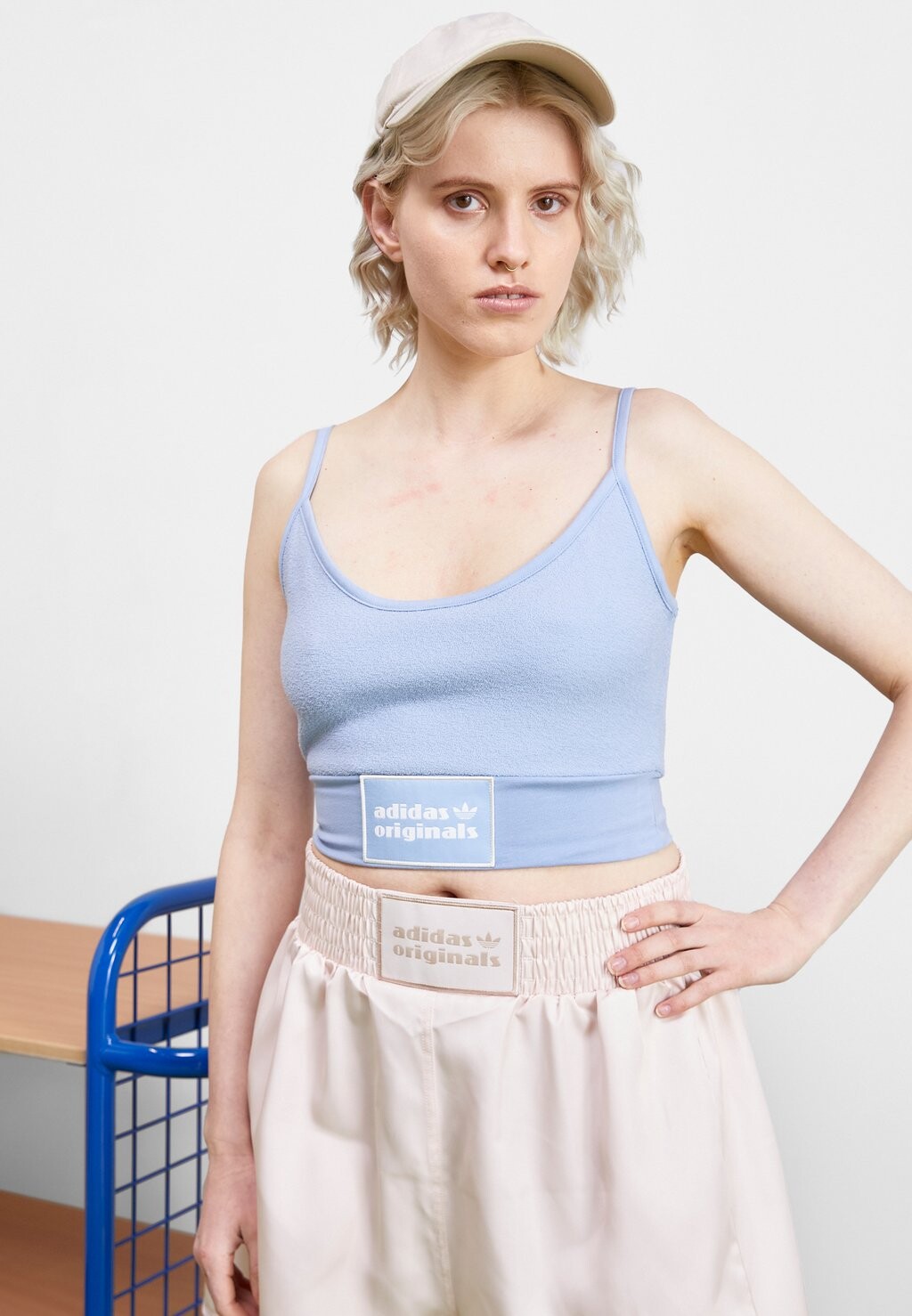 

Топ adidas Originals