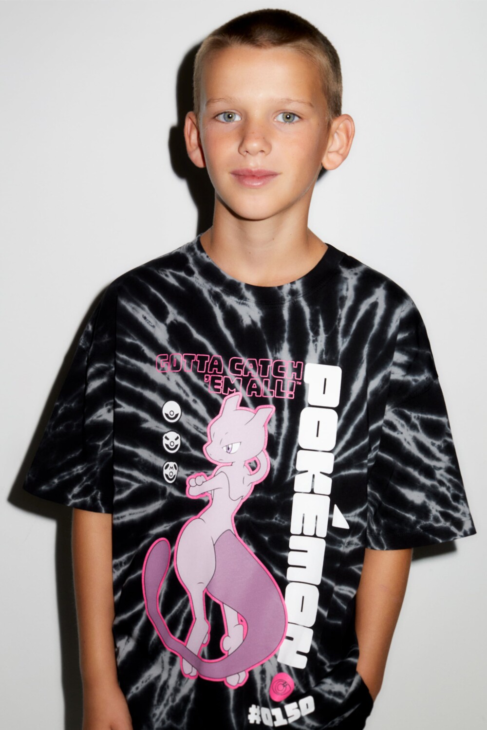 

Tie-dye mewtwo pokémon футболка nintendo Zara, черный