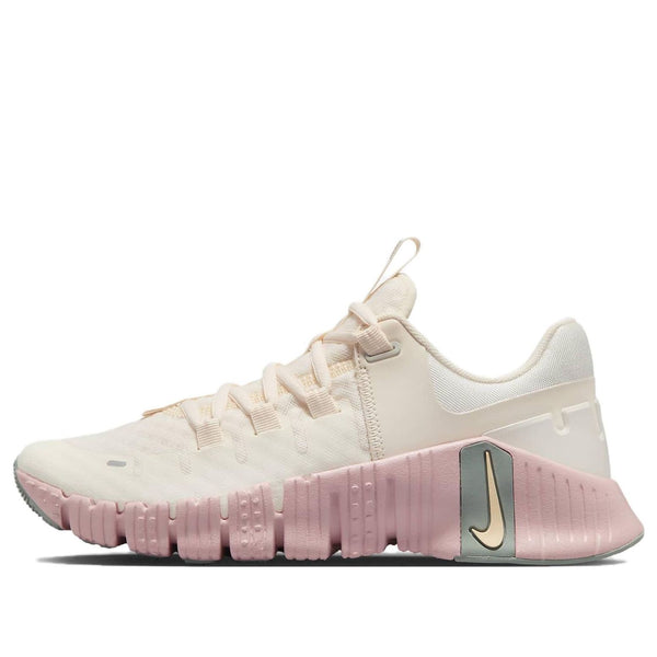 Кроссовки (WMNS) Nike Free Metcon 5 Workout Shoes 'Pale Ivory Ice Peach', цвет pale ivory/light silver/mica green/ice peach