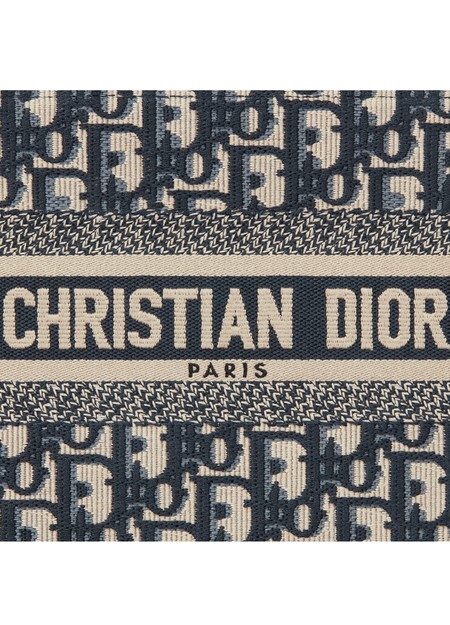 

Маленькая сумка-тоут Dior Book Dior