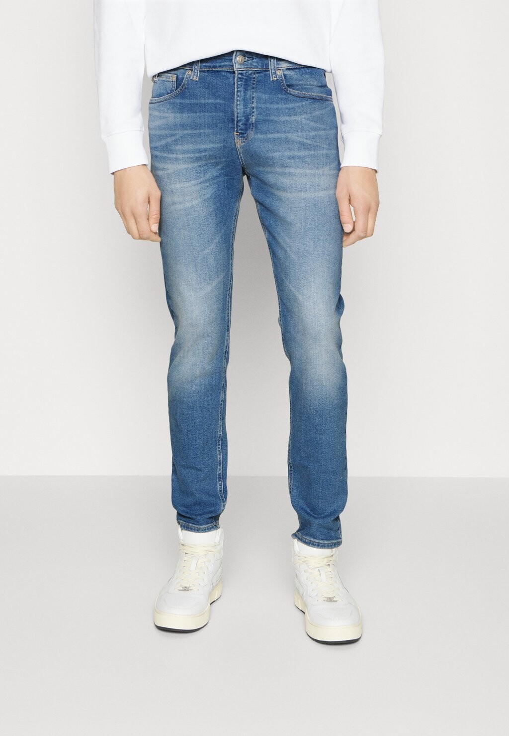 

Джинсы скинни Calvin Klein Jeans