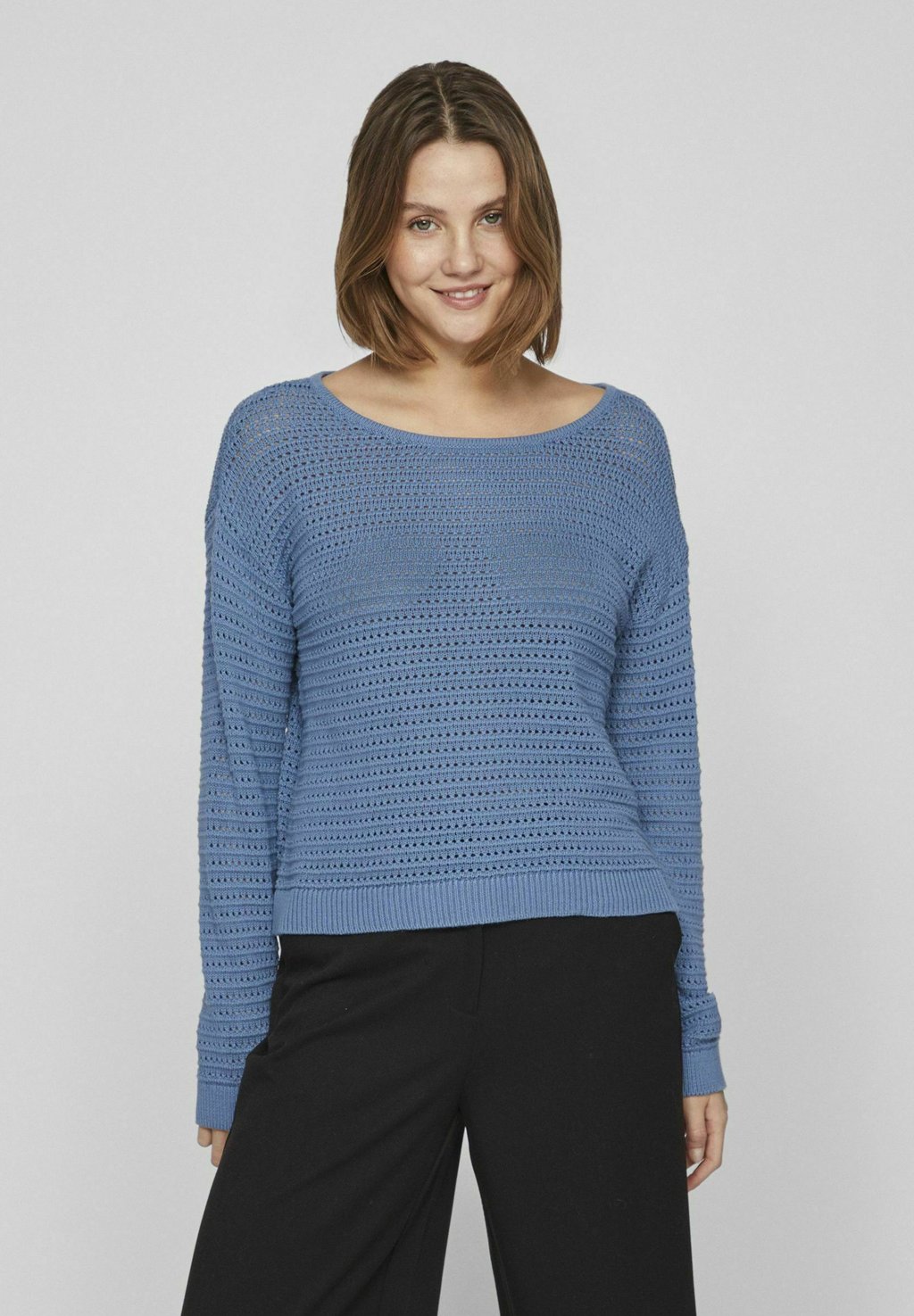 Вязаный свитер U-BOOT-AUSSCHNITT VILA, цвет coronet blue