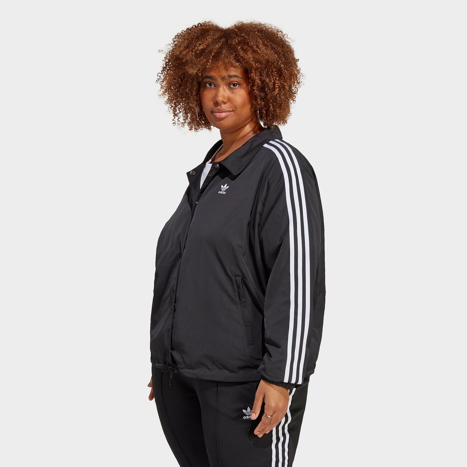 

Женская спортивная куртка с 3 полосками adidas Originals adicolor Classics (большие размеры), черный