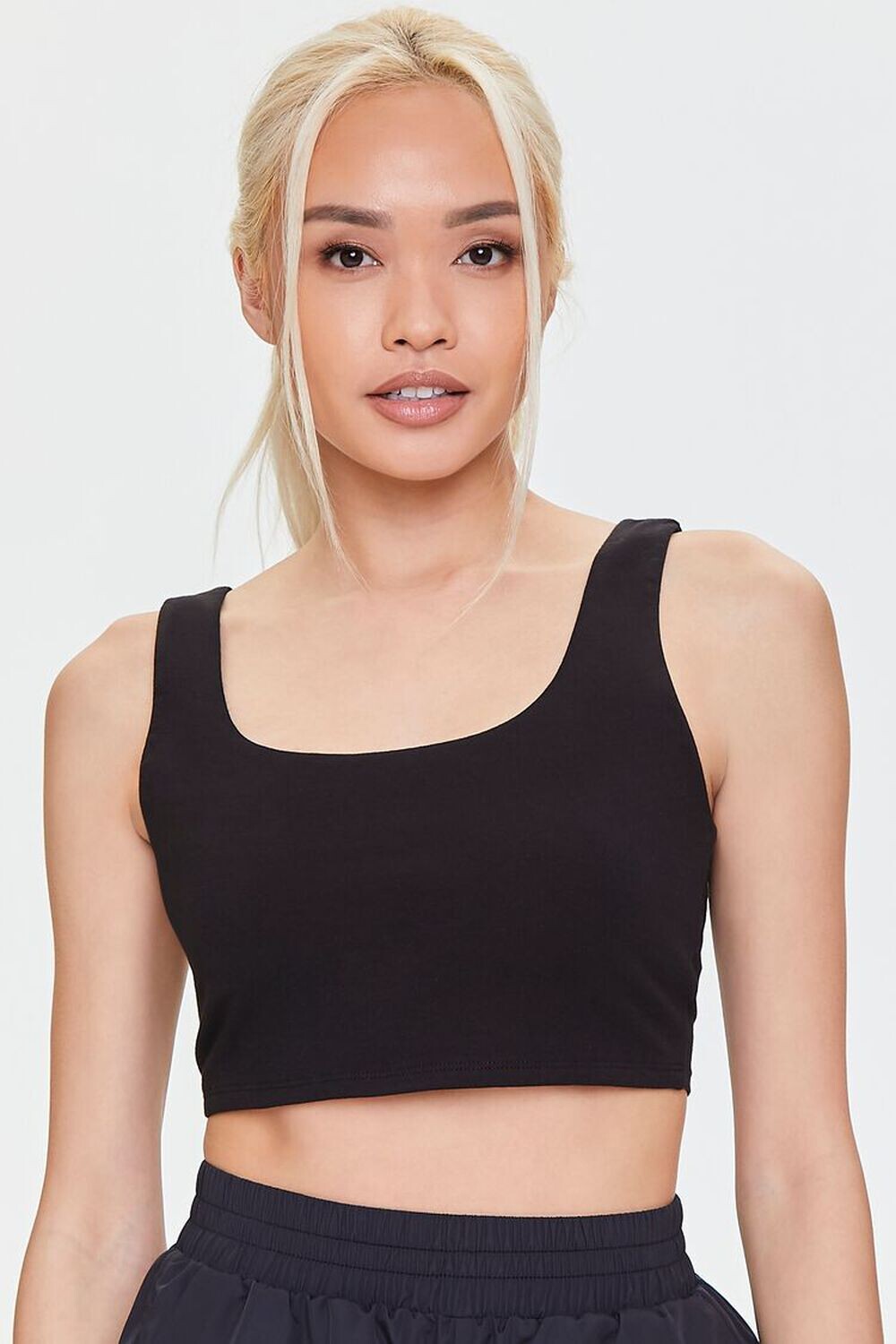 

Удлиненный спортивный бюстгальтер с V-образной спиной Forever 21, черный