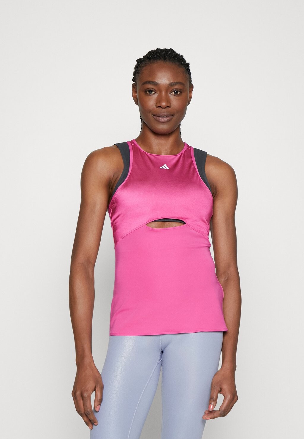 

Топ Adidas