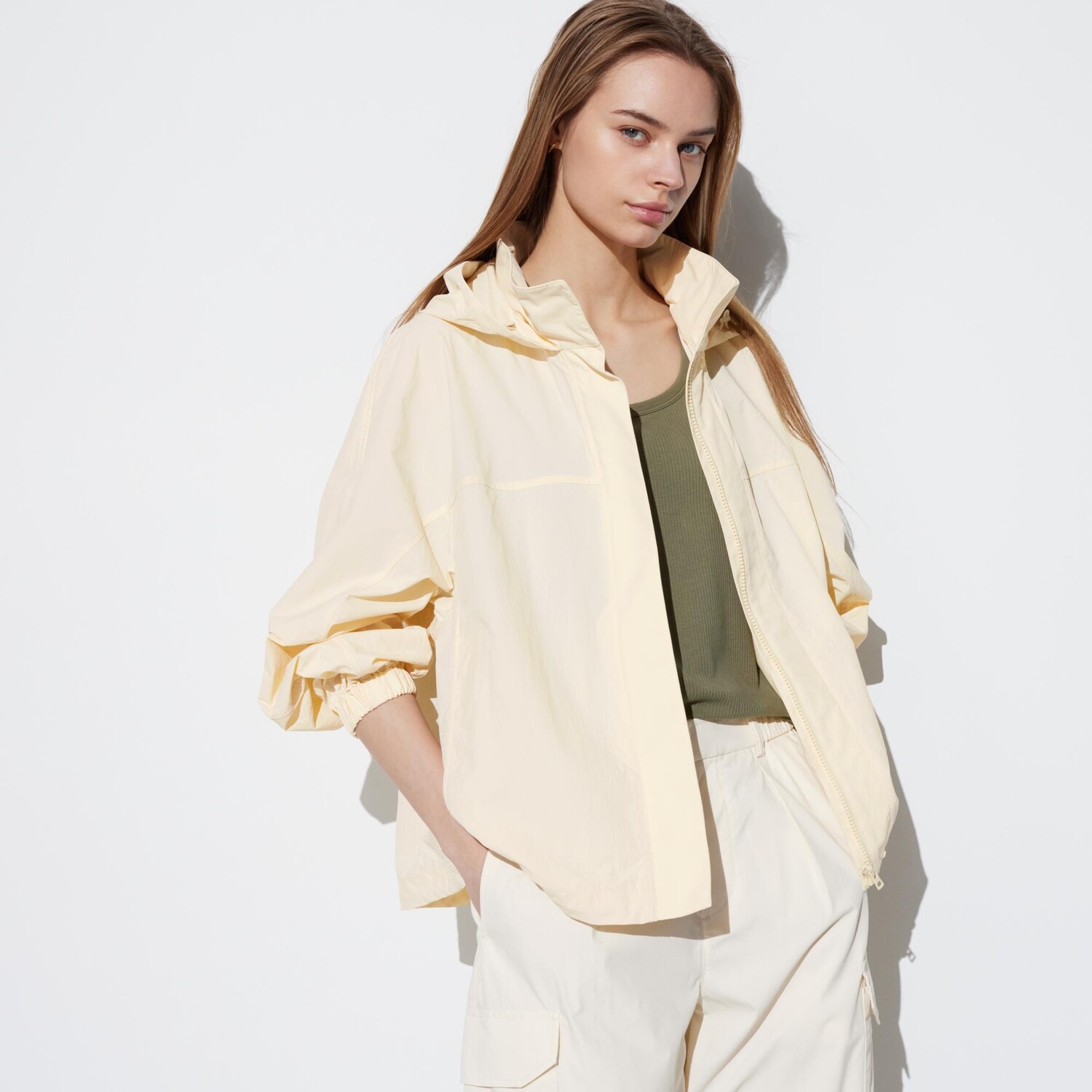 

Куртка UNIQLO с ультрафиолетовой защитой, бежевый