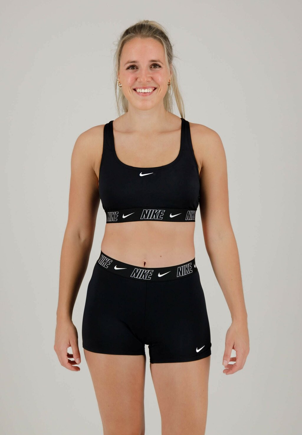

Верх бикини FIT NEWBIE Nike, цвет black