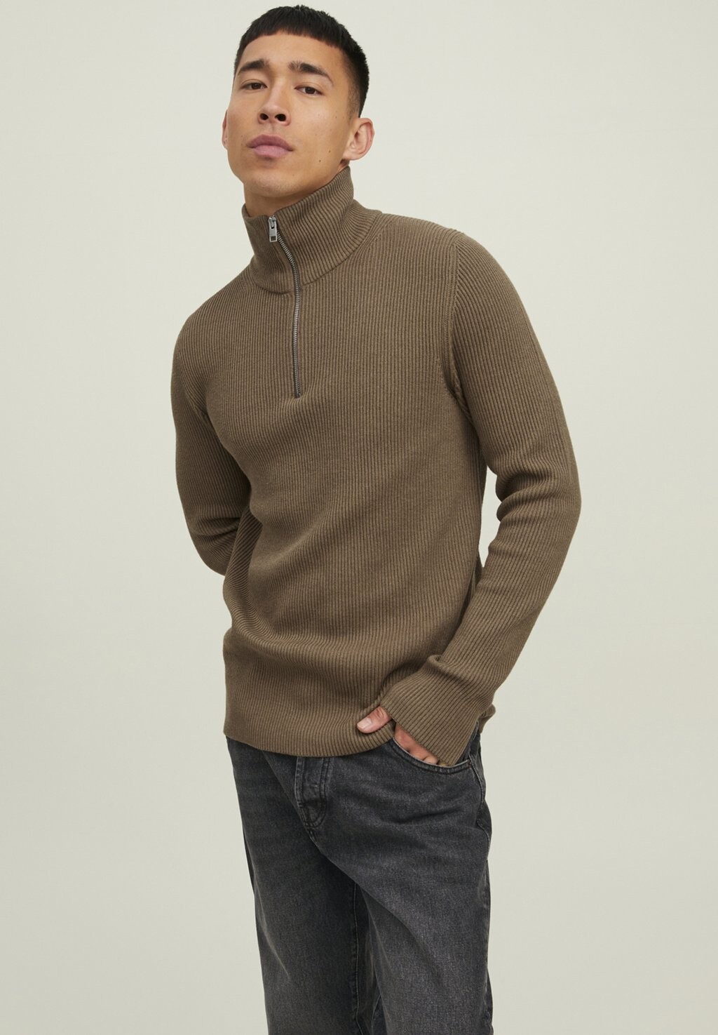 

Свитер Jack & Jones