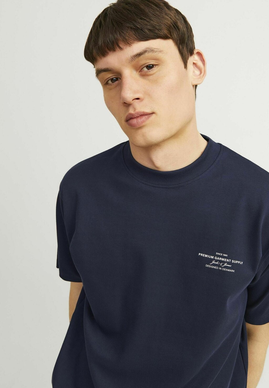 

Принт на футболке JPRBLACHAD CREW NECK TEE Jack & Jones, темно-синий