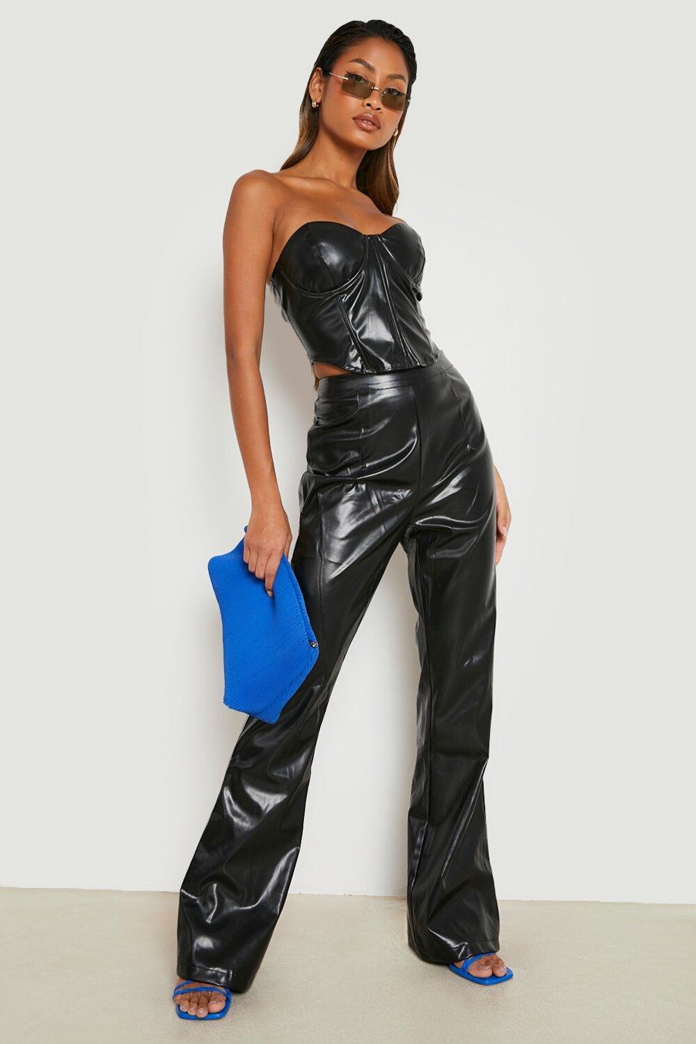 

Брюки из искусственной кожи Boohoo, черный