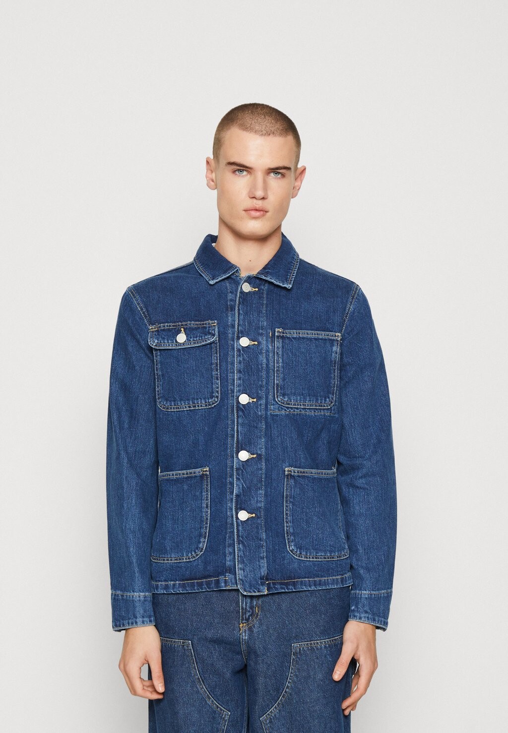 

Джинсовая куртка Jack & Jones
