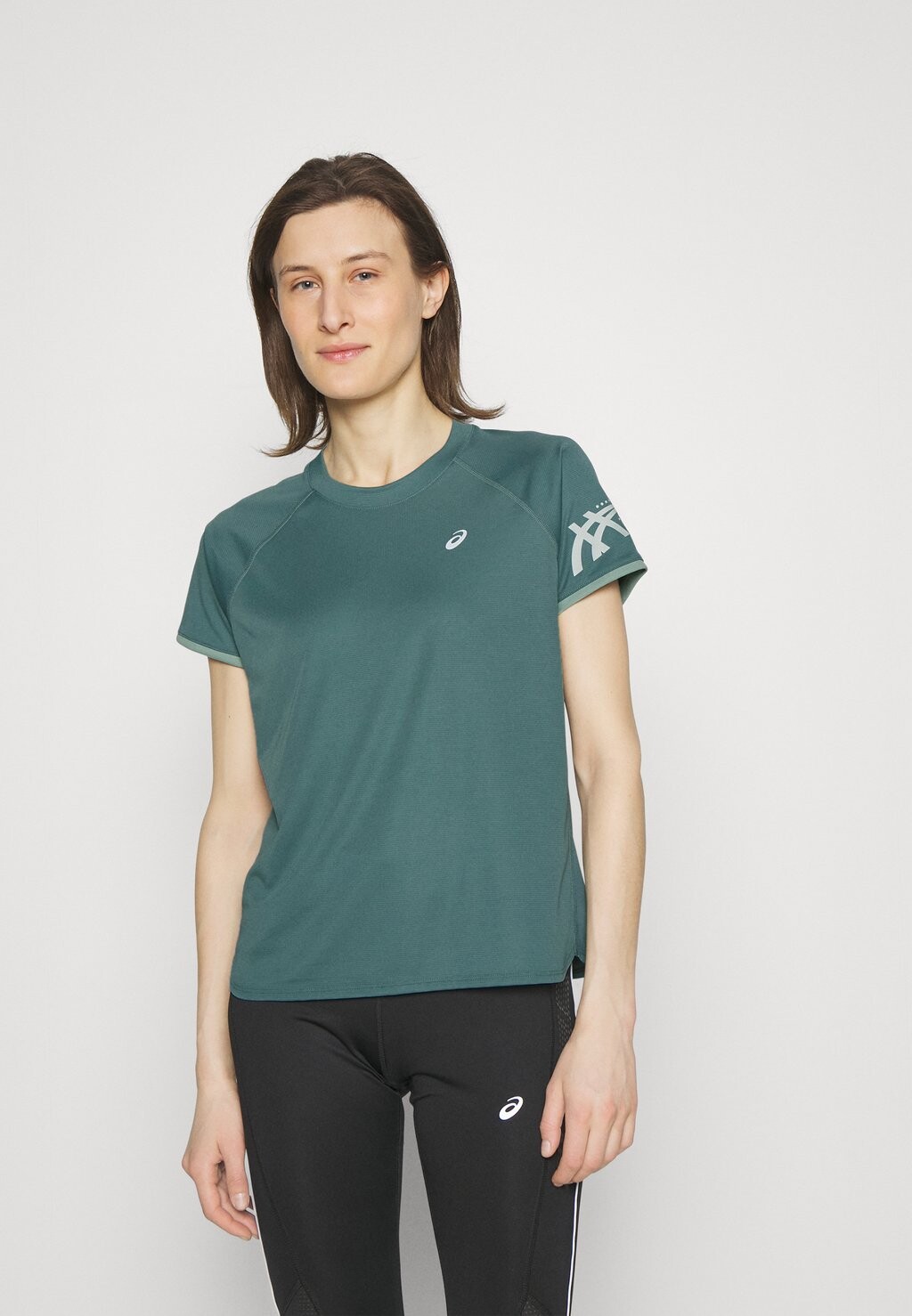 

Спортивная футболка ASICS, Серый