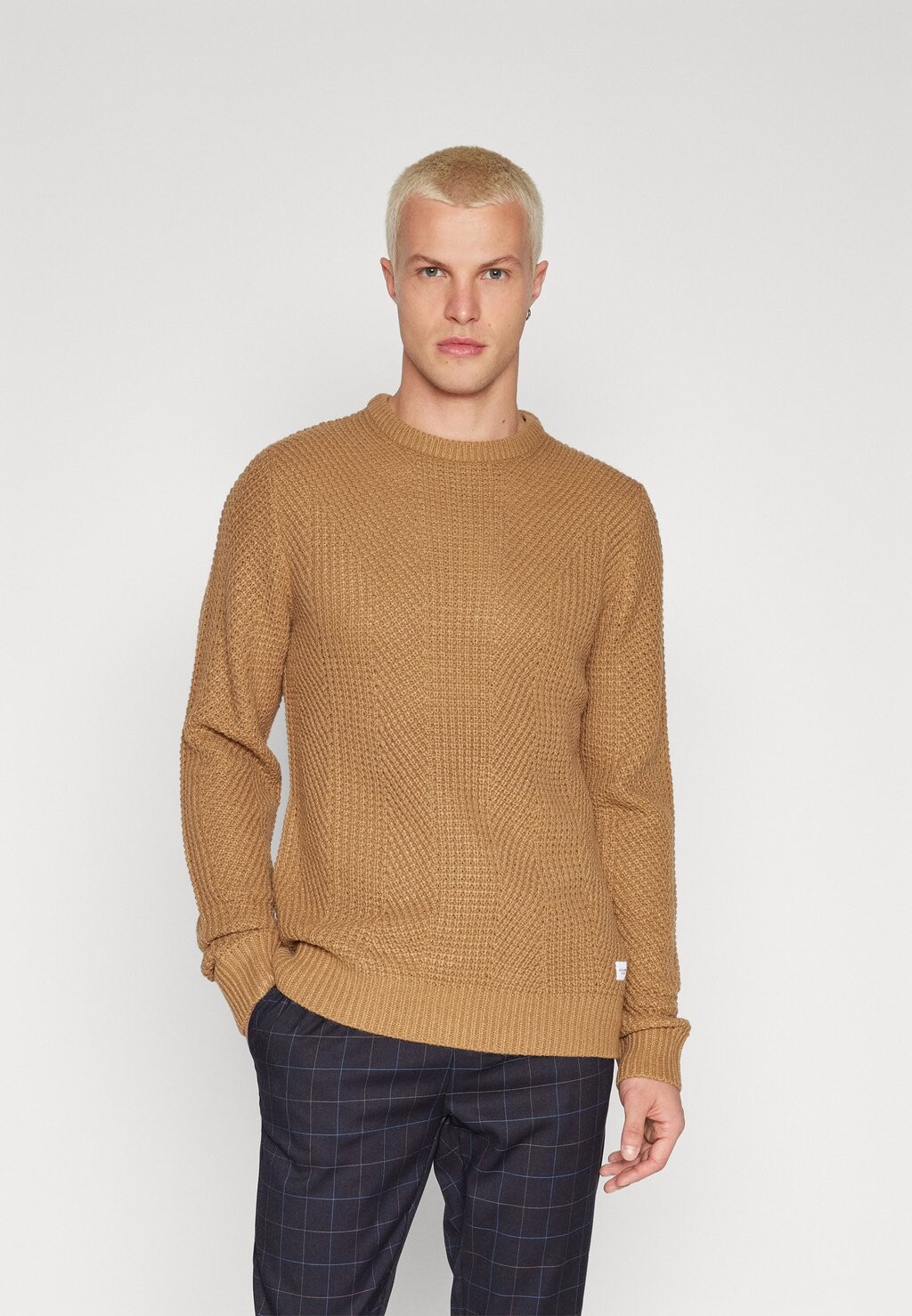 

Свитер JJSTANDFORD CREW NECK Jack & Jones, выдра