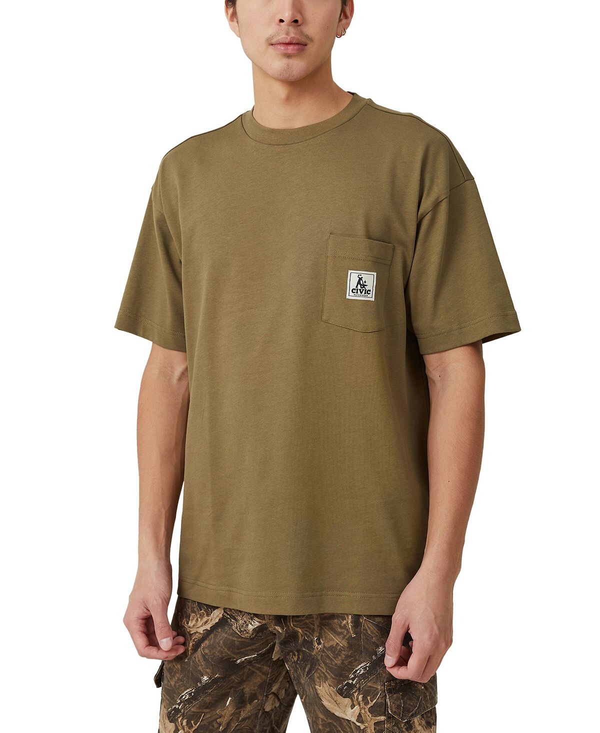

Мужская футболка с короткими рукавами и карманами Box Fit COTTON ON