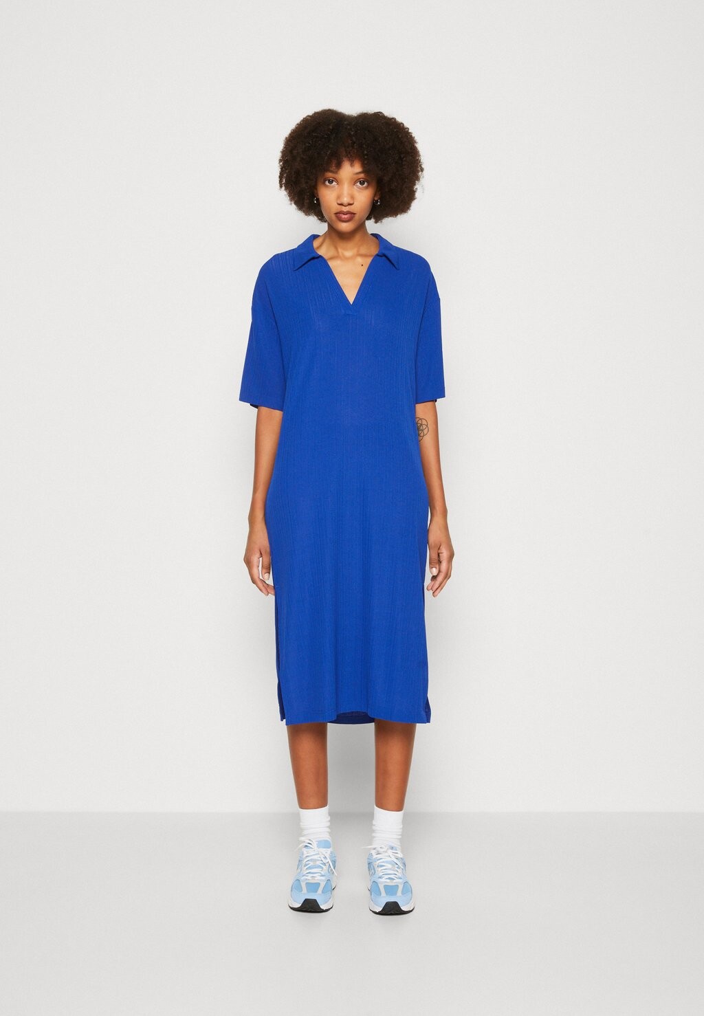 

Платье из джерси Monki, синий