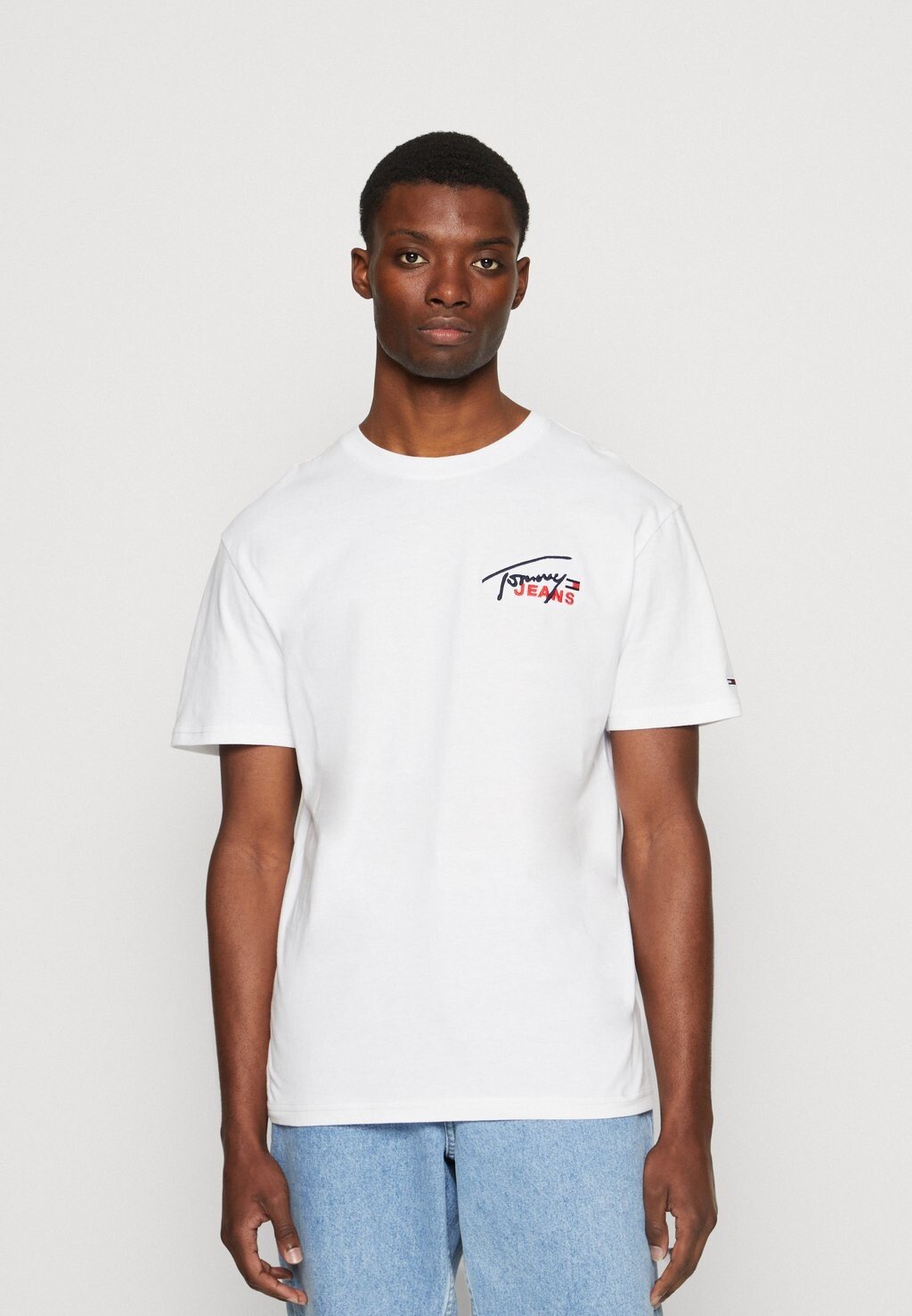

Футболка с принтом Tommy Jeans, белый