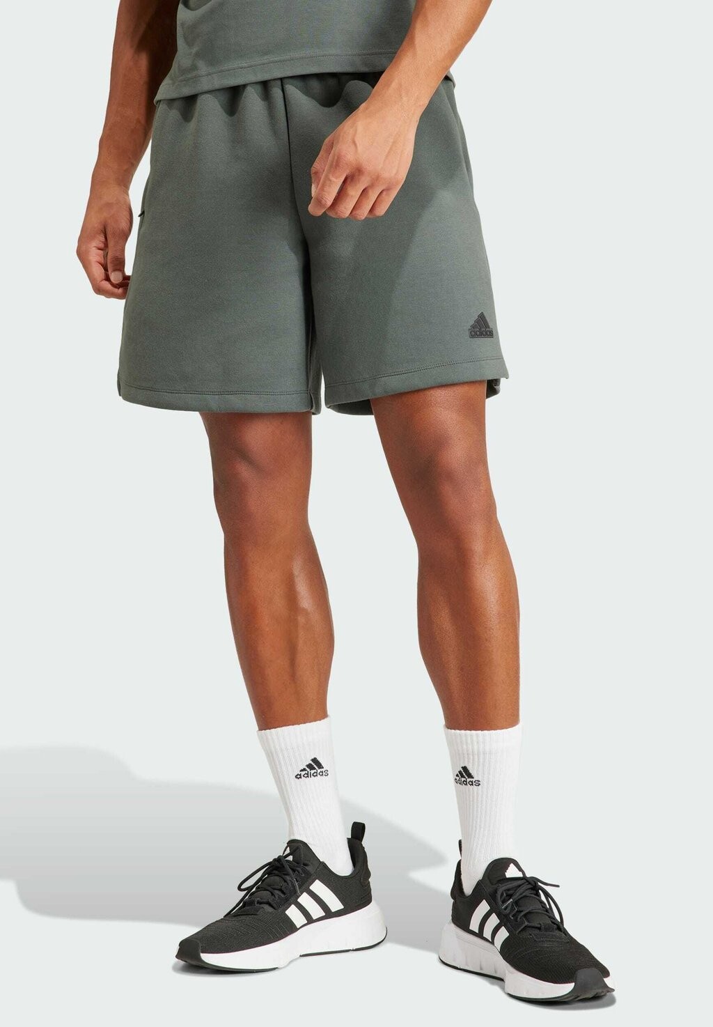 

Спортивные шорты Z.N.E. adidas Sportswear, черный