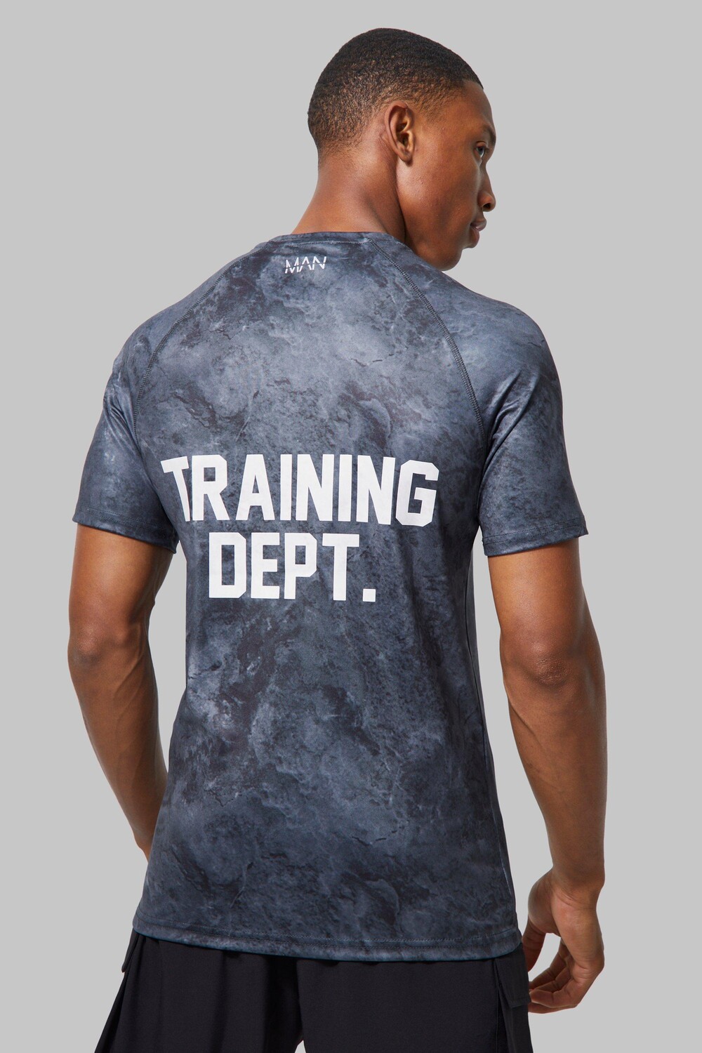 

Мужская футболка active camo training dep muscle fit Boohoo, черный