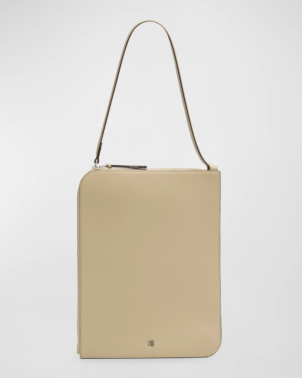 

Узкая кожаная большая сумка на молнии Toteme, цвет Fawn