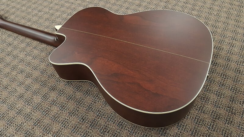 

Акустическая гитара Brand New Martin OMCGTE Cherry Acoustic Guitar