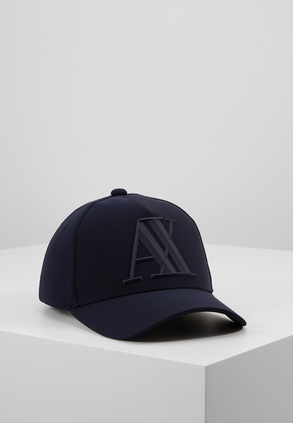 

Бейсболка Armani Exchange
