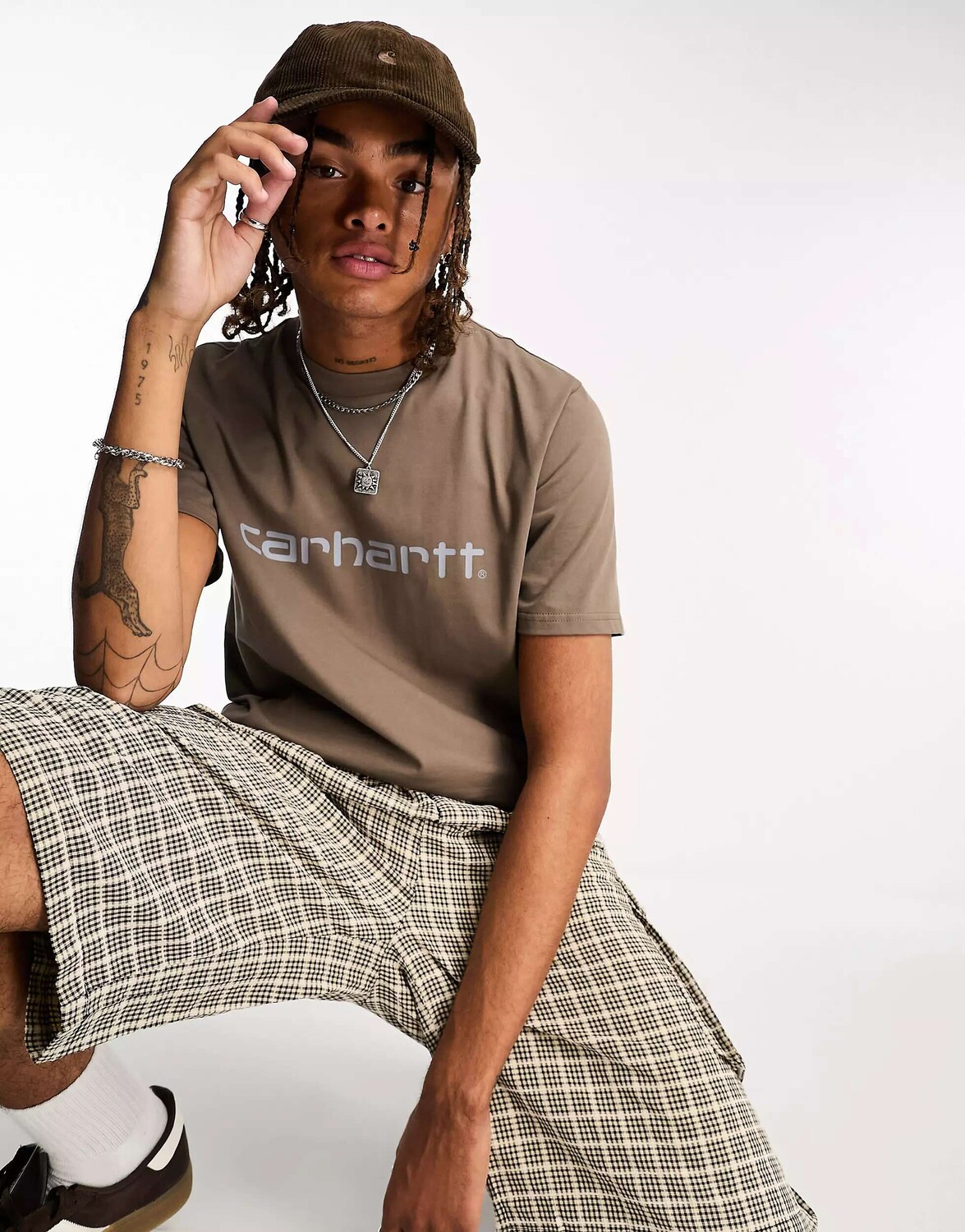 

Коричневая футболка с надписью Carhartt WIP, Коричневый