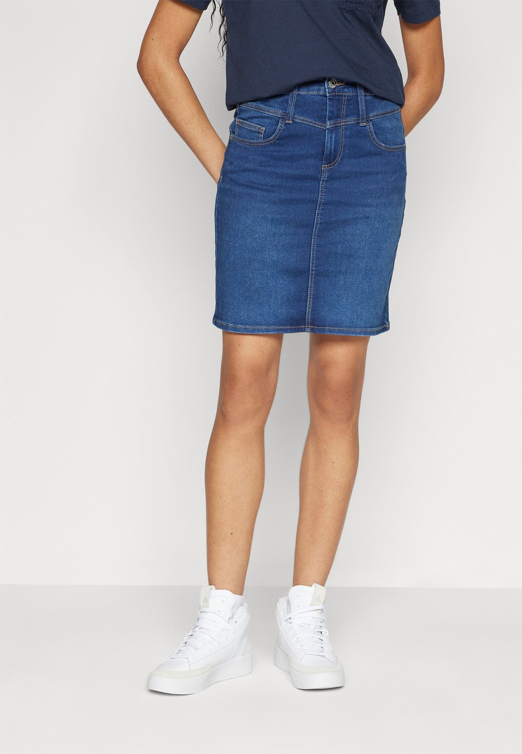 

Юбка-карандаш Onlroyal Front Yoke Skirt ONLY, цвет dark blue denim