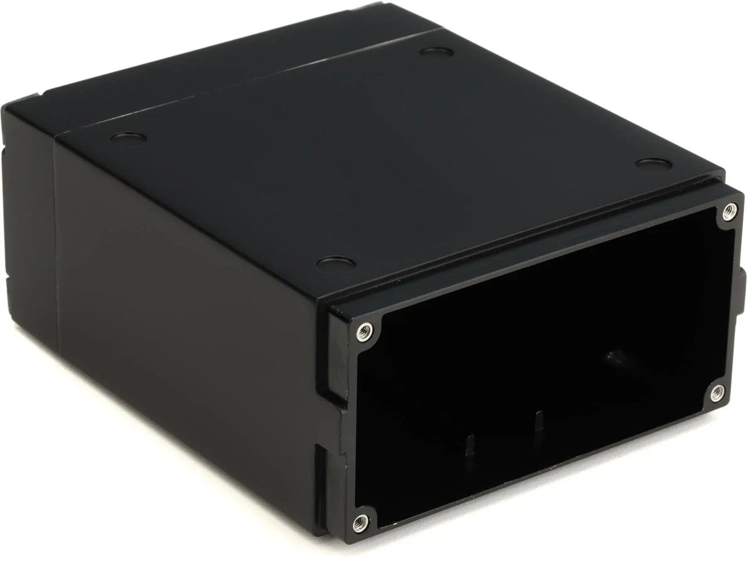 

Портативный корпус для зарядки аккумулятора Shure SBC210LM