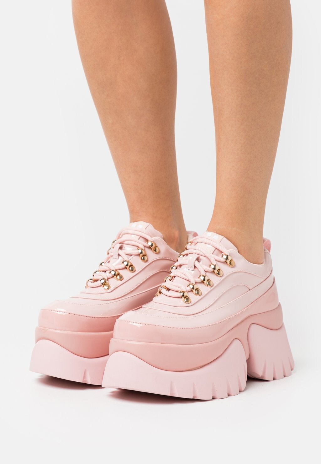 

Кроссовки Koi Footwear