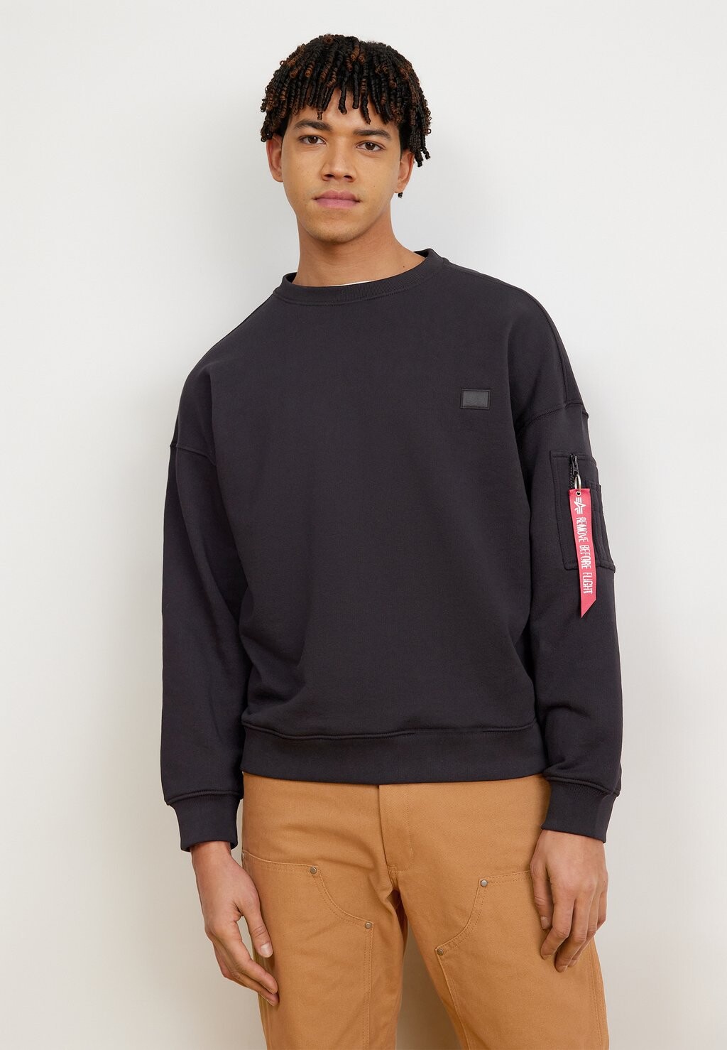 

Толстовка ALPHA ESSENTIALS Alpha Industries, цвет black