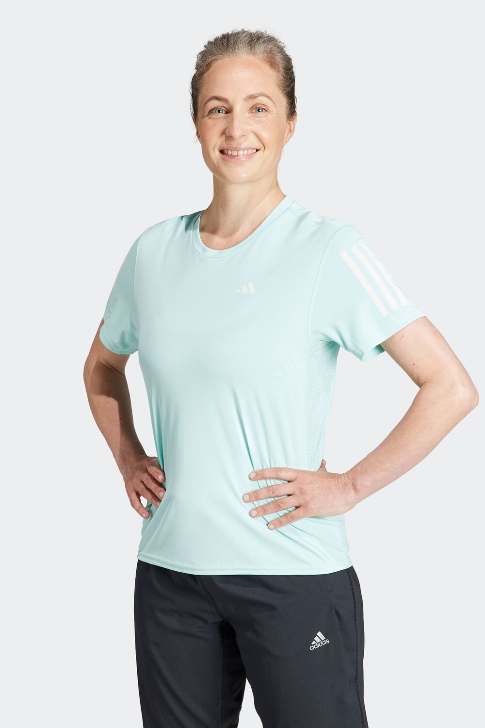 

Собственная футболка Run adidas, зеленый