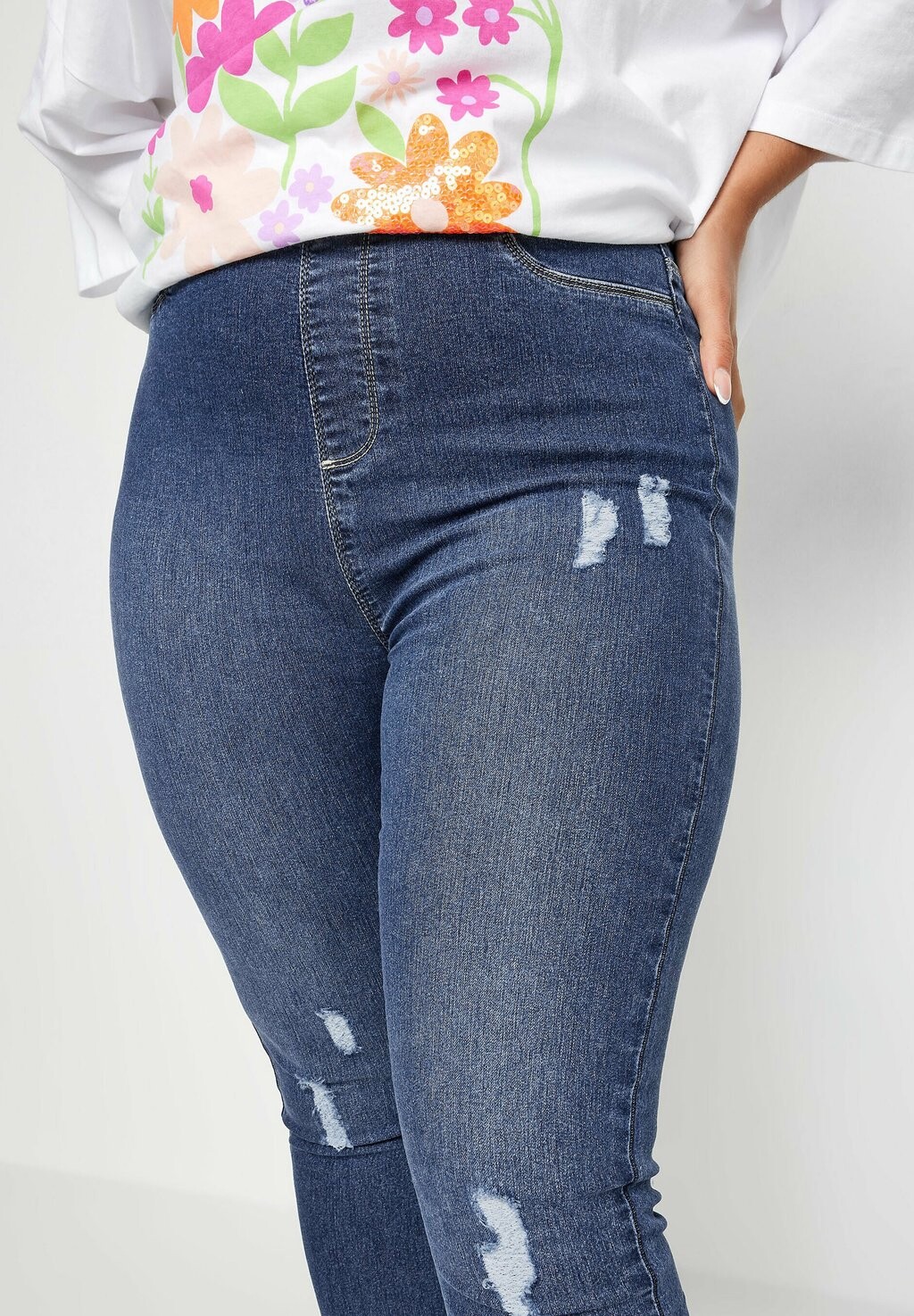 

Джинсы скинни Grace Yours Clothing, темно-синие