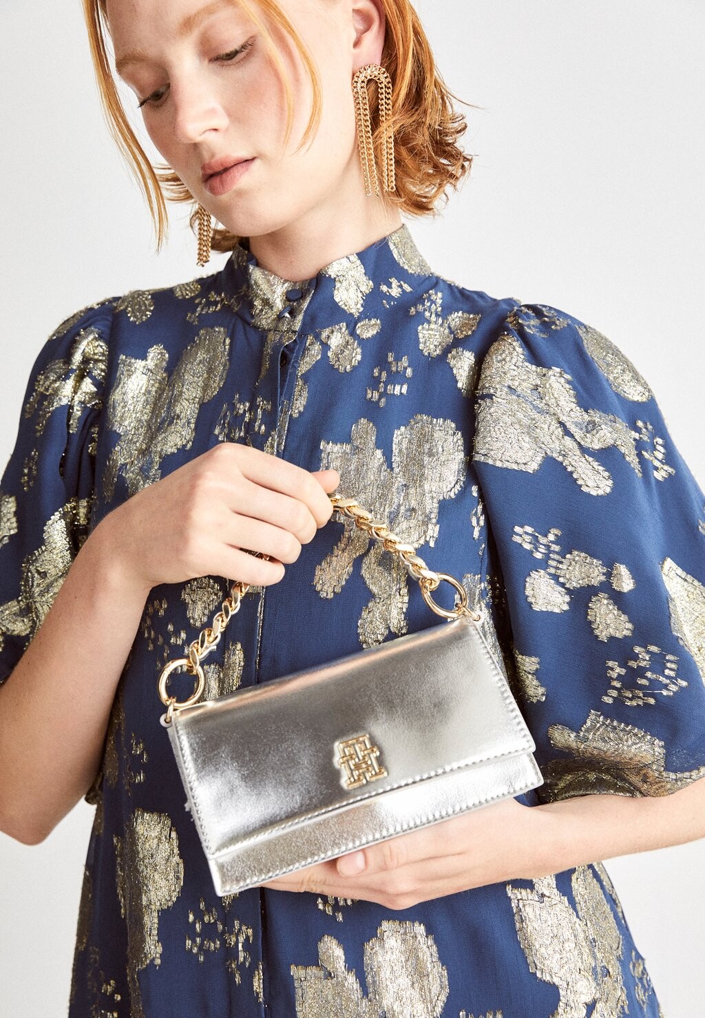 

Сумка Tommy Hilfiger ВЕЧЕР, цвет metallic silver